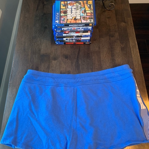 Vintage Tommy Hilfiger Shorts - Picture 4 of 5